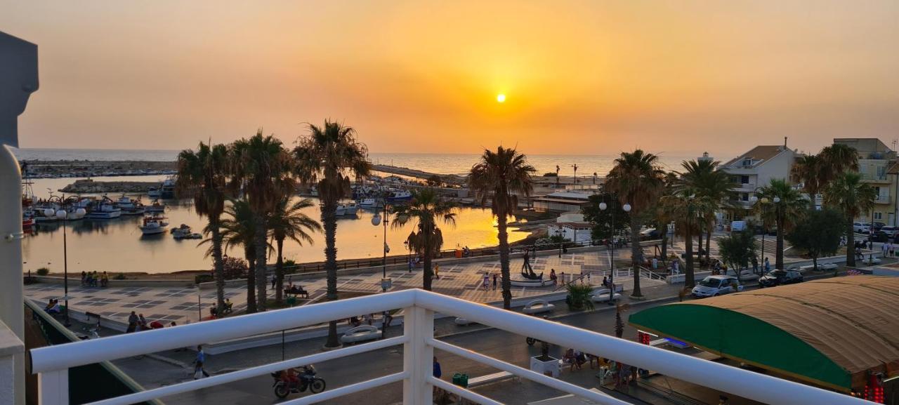 Apartament Terrazza Sul Porto Scoglitti Zewnętrze zdjęcie